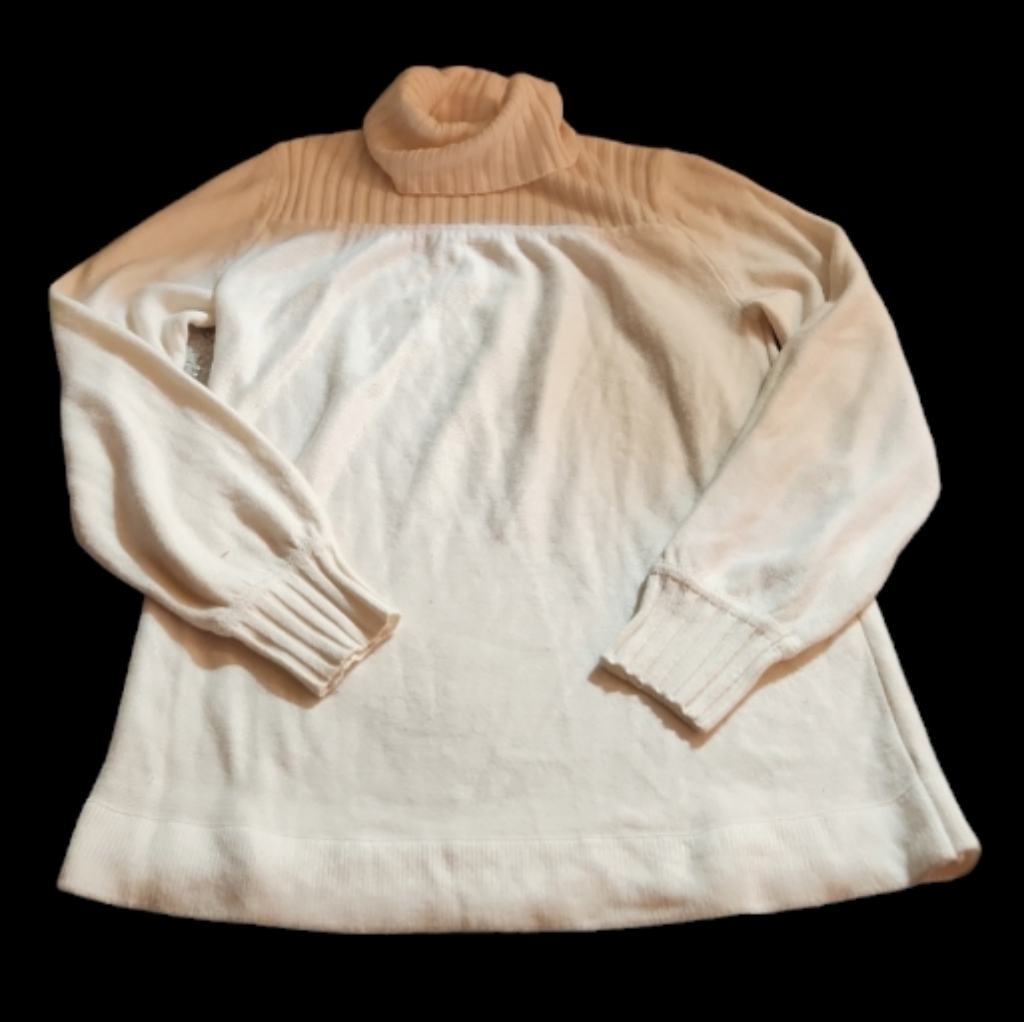 ANA Y2k Cream Lg Turtleneck Sweater Lg